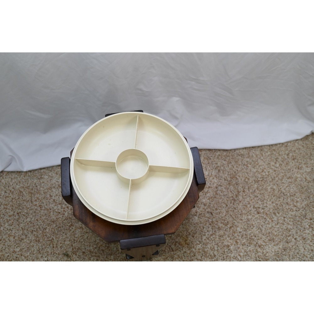 Vintage Tupperware Tan Divided Serving Dish With Lid Beige Round Veggie Tray